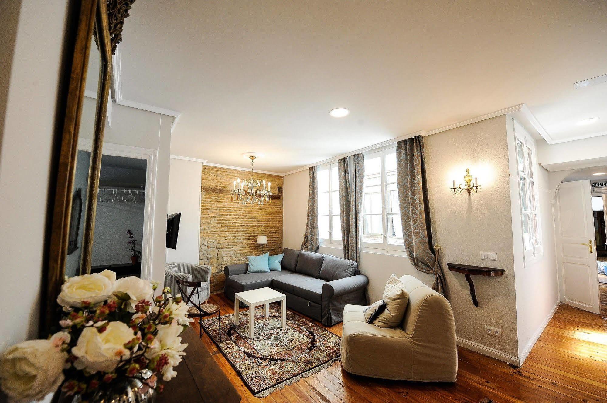 Heart Of Pamplona Apartments II By Clabao מראה חיצוני תמונה